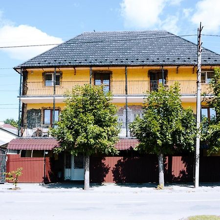 Filvarok Hotel Brody Exterior foto