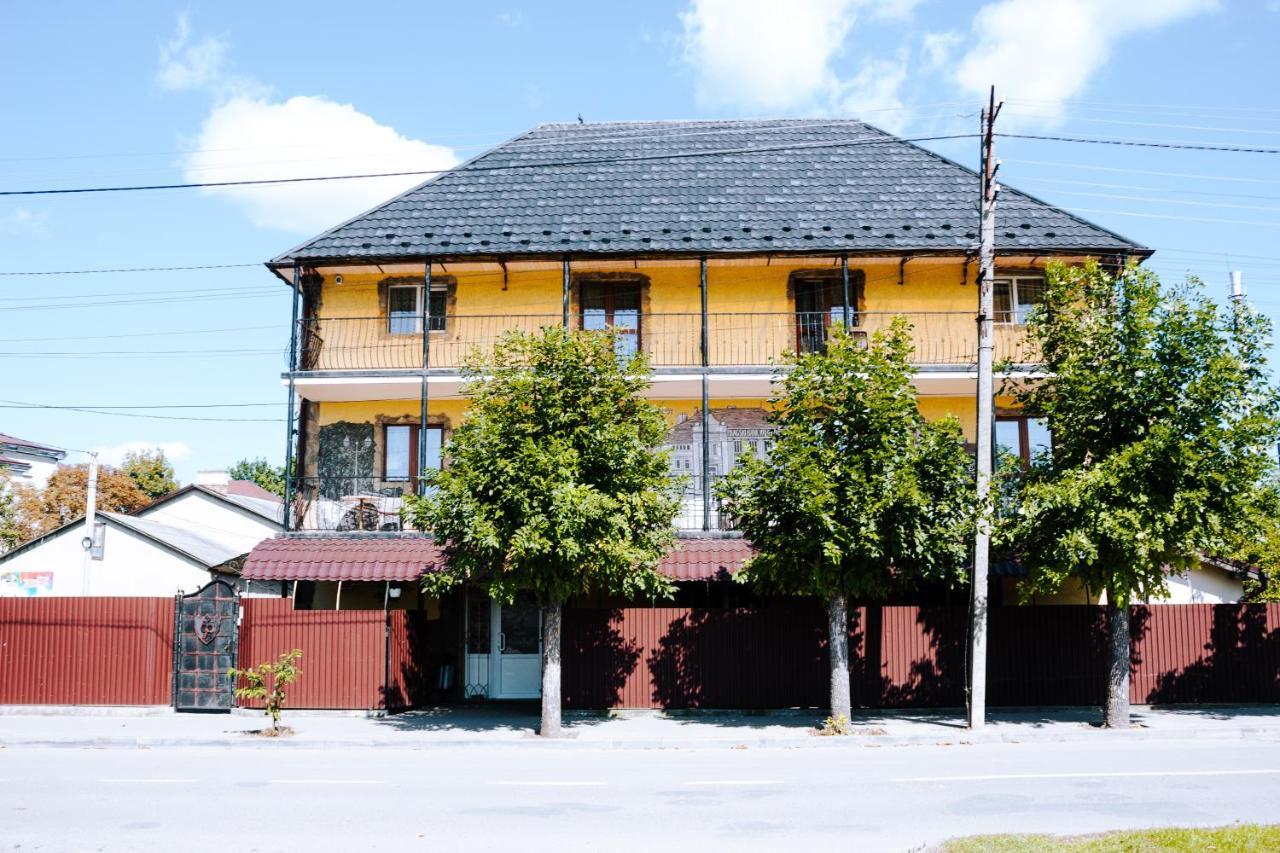 Filvarok Hotel Brody Exterior foto