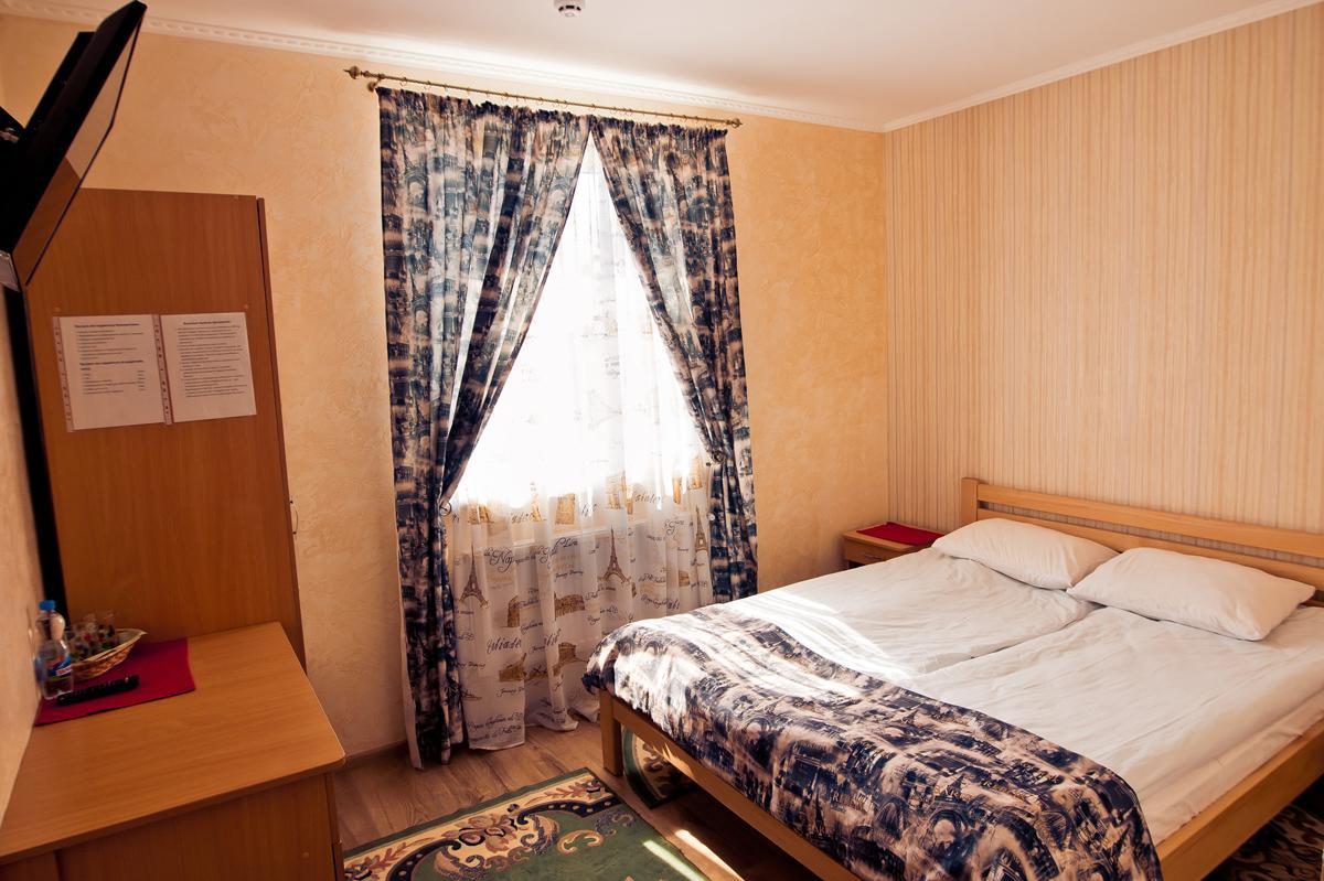 Filvarok Hotel Brody Exterior foto